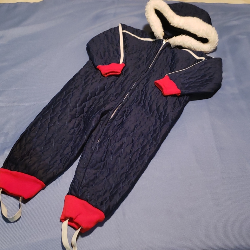 Vintage European Unisex quilted outwear size…